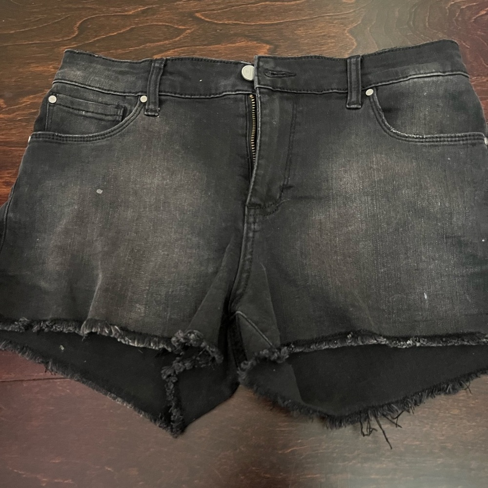 Black jean shorts - Picture 2 of 6